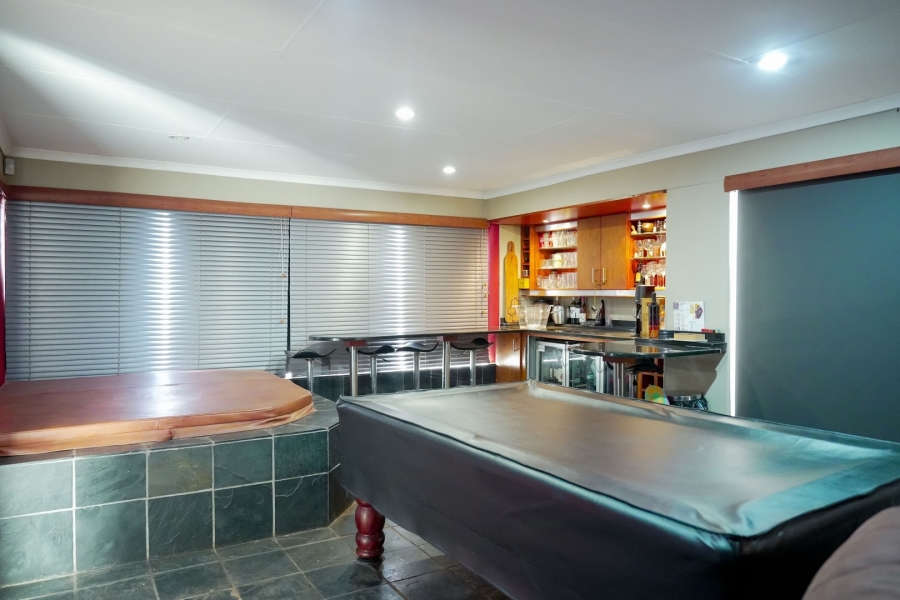 4 Bedroom Property for Sale in Wilkoppies North West